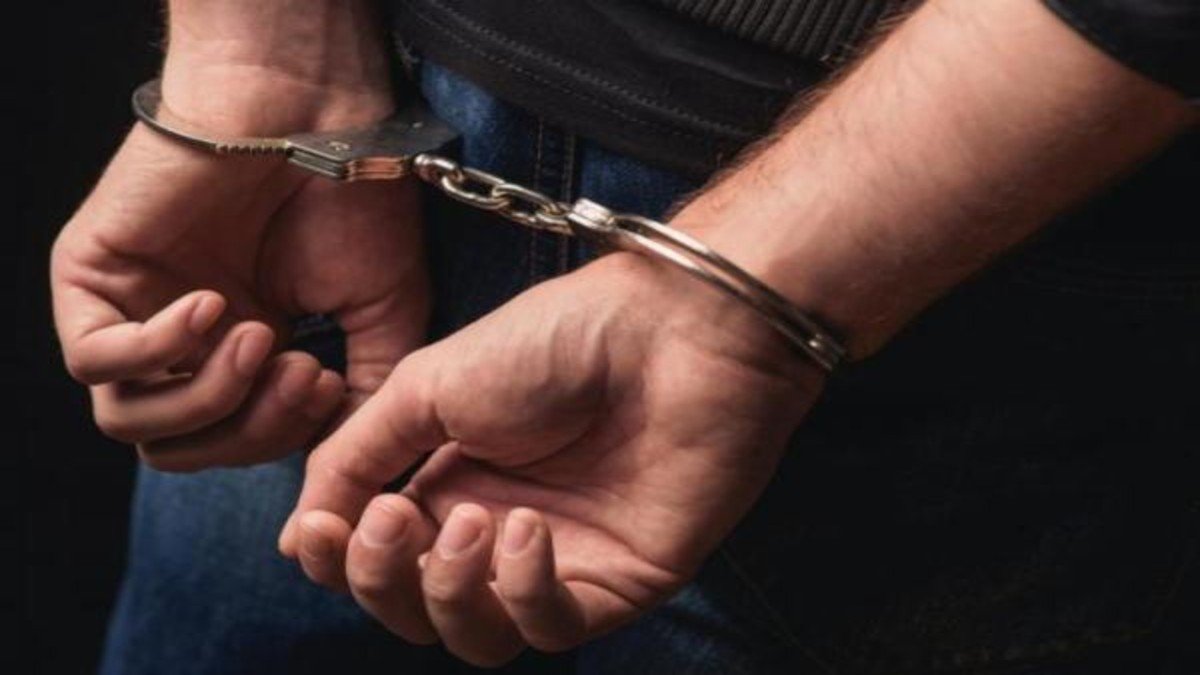 पुलिस और अपराधियों के बीच मुठभेड़, गैंग का एक सदस्य घायल व दो गिरफ्तार